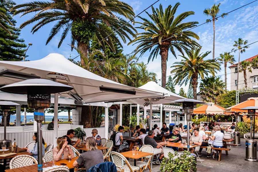 Sydney: Bondi to Coogee Hike with Ala Carte Lunch - Mark’s Park traditional rock carvings, then Tamarama Beach