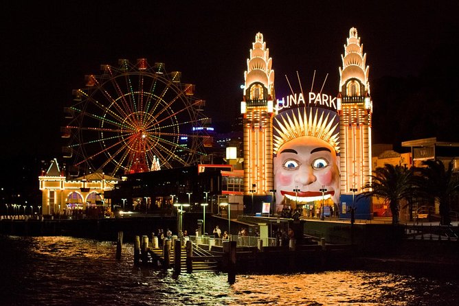 Sydney by Night | Private Luxury Night Tour | 3 Hour Tour | Includes Supper - Opera House lights first, Harbour Bridge angles second