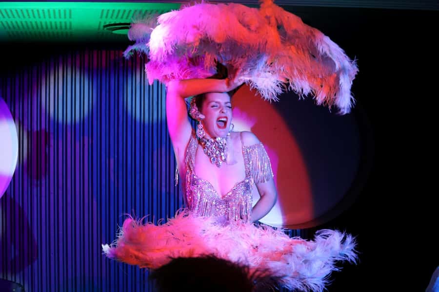 Sydney: Cabaret Dinner Show at the Honeycomb Club - Entering the Honeycomb Club above Potts Point Hotel
