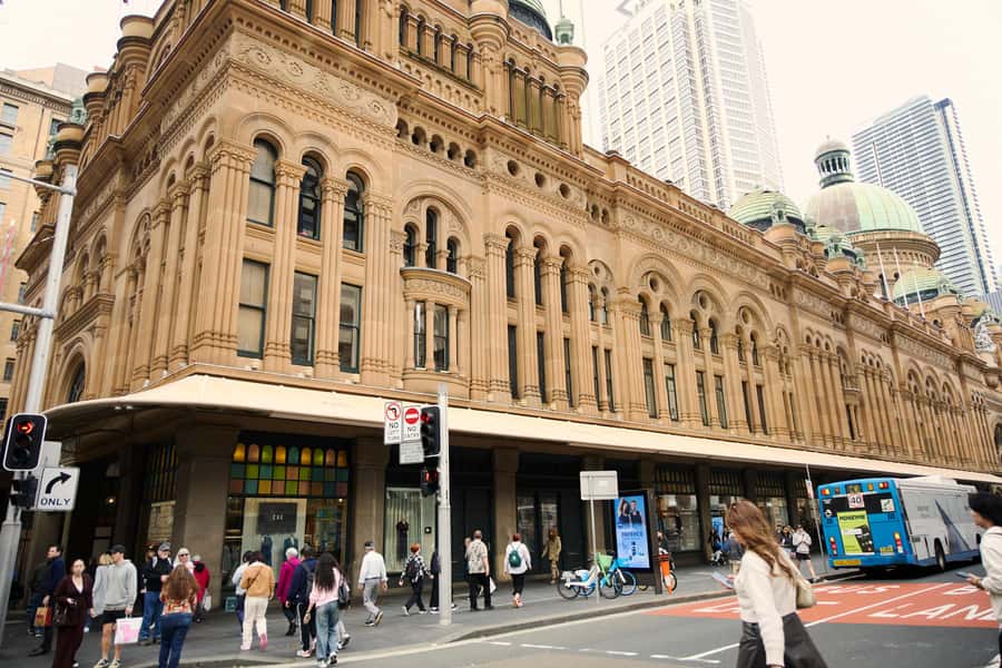 Sydney: City and Bondi Beach Private Luxury Half-Day Tour - Wendy Whiteley’s Secret Garden: the calm ending walk