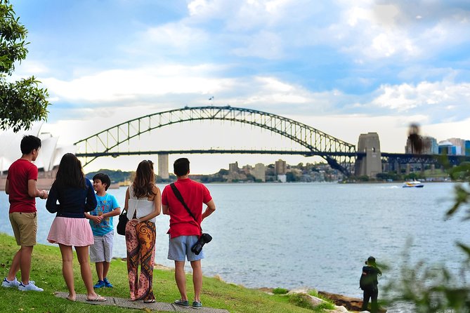 Sydney City Private Tour - The Opera House and Mrs Macquarie’s Chair, Two Stops That Set the Tone