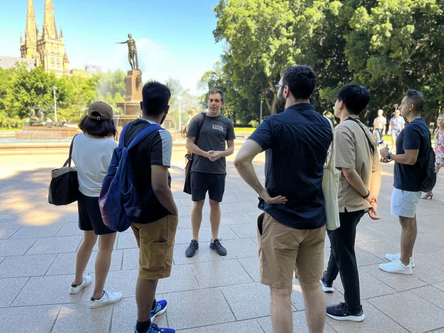 Sydney: City & The Rocks 3.5-Hour Walking Tour with a Drink - Customs House to Sydney Harbour, a story you can walk