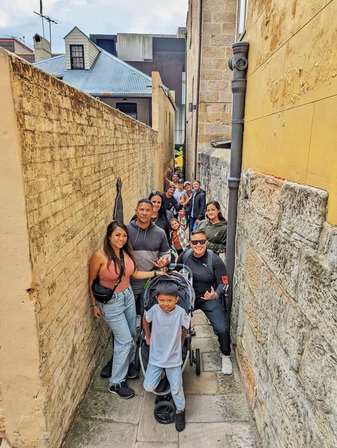 Sydney: City & The Rocks 3.5-Hour Walking Tour with a Drink - The Rocks on foot, where heritage turns into real street feeling