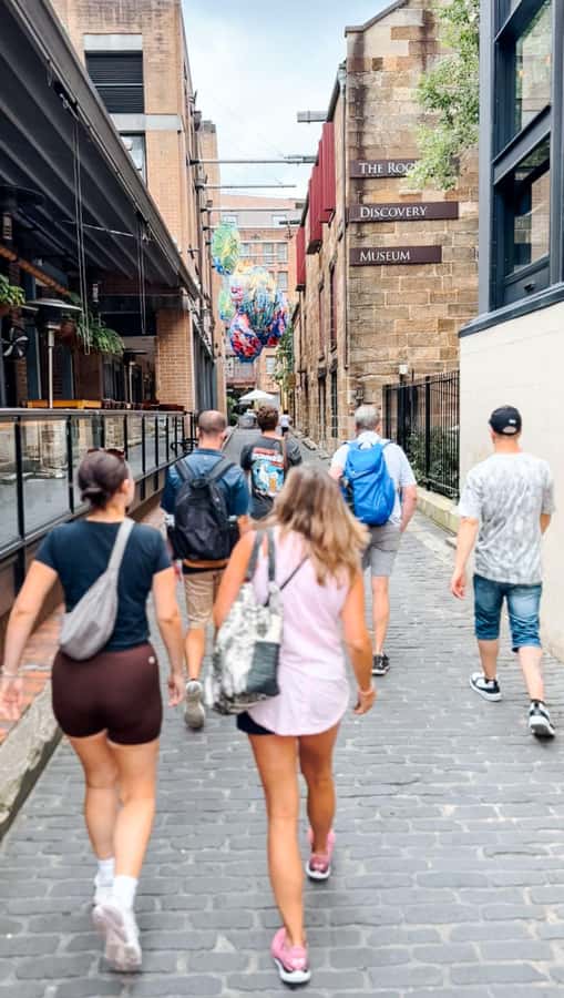 Sydney: City & The Rocks 3.5-Hour Walking Tour with a Drink - Who this tour suits best, and who should skip it
