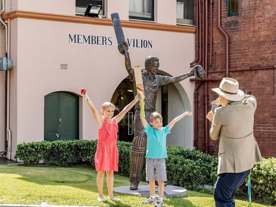 Sydney Cricket Ground (SCG) and Museum Walking Tour - Field of play: standing where matches get decided