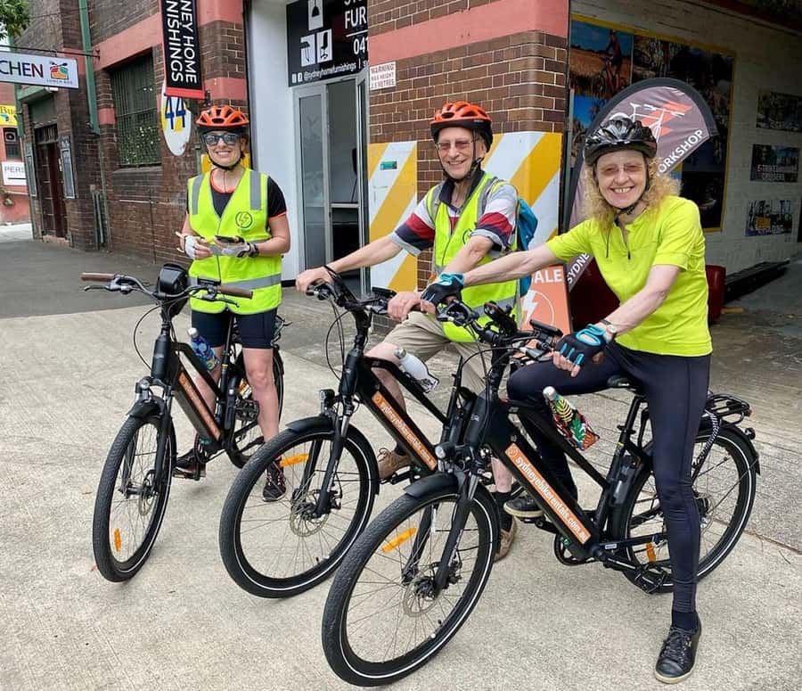 Sydney: Electric Bike Rental & Wheel Explorer Audio Guide - Royal Botanic Gardens and Mrs Macquarie’s Chair, plus waterfront pauses