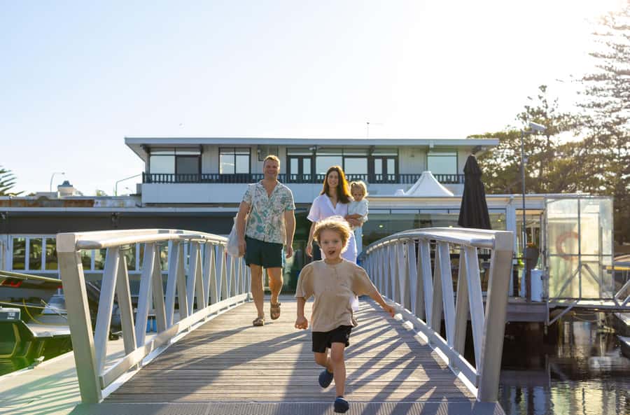 Sydney: Electric Boat Rental from The Spit, Mosman - Why a self-drive electric picnic boat from The Spit feels different