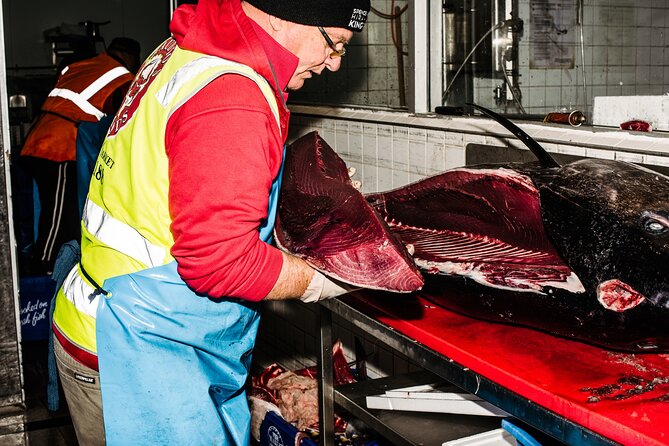 Sydney Fish Market Discovery Tour - Picking seasonal and sustainable seafood, not just buying what looks good