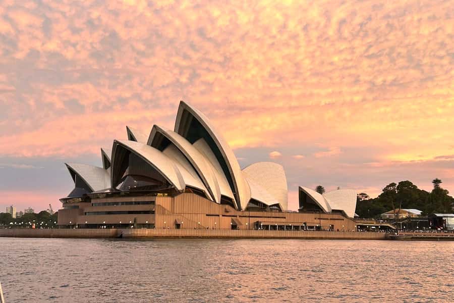 Sydney: Golden Glow Sunset Harbour Cruise with 1 Drink - Where You Board: Aquarium Wharf, No Hotel Pickup, and Finding the Dock
