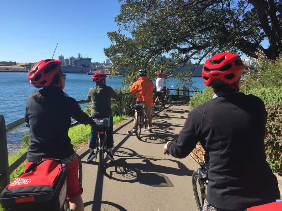 Sydney: Guided Harbour E-Bike Tour - Surry Hills back to Darlinghurst: finishing with perspective