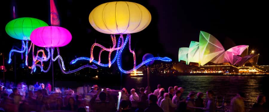 Sydney Harbour: 30 Minute Slow Jet Boat Vivid Cruise - Who this cruise suits best (and who should skip it)