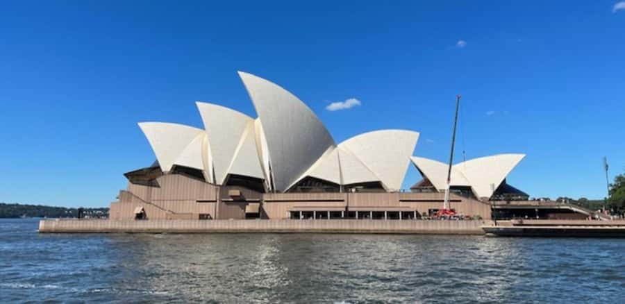 Sydney Harbour & Bondi: Morning Highlights with Breakfast - Quick hits before you go