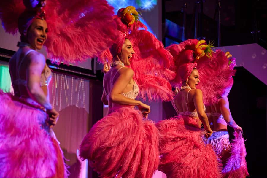 Sydney Harbour: Cabaret Cruise with 3-Course Dinner - Drinks, dessert pacing, and the practical rhythm of the evening