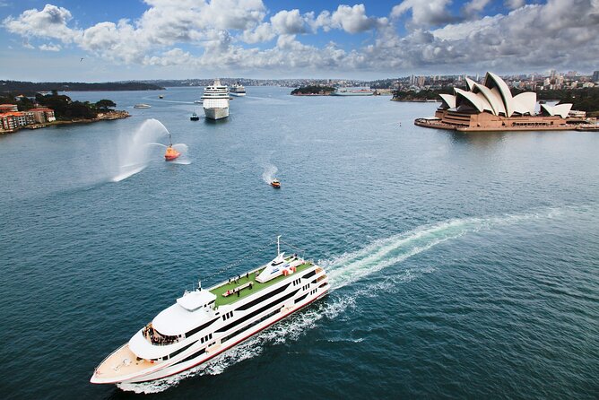 Sydney Harbour Experience Sightseeing Cruise - Smartphone Commentary: How to Avoid the Silent-Boat Problem