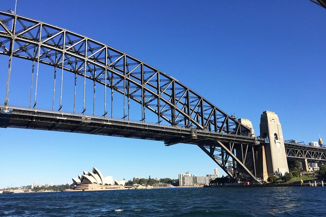 Sydney: Harbour Highlights & Aussie Bites Catamaran Cruise - Opera House Photo Stop: Why the Water Changes Everything