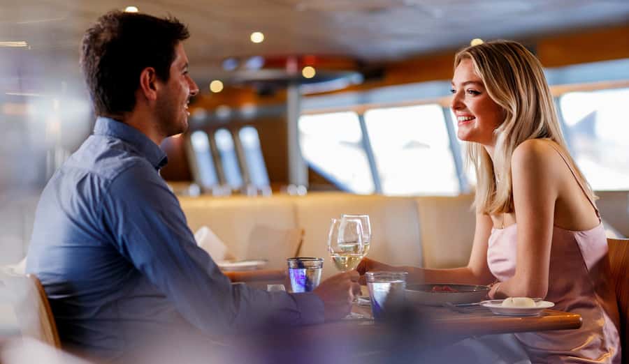 Sydney: Harbour Lunch Cruise with 2 or 3-Course Menu - 2 or 3-Course a la carte Lunch: When to Eat and How It Fits the Cruise