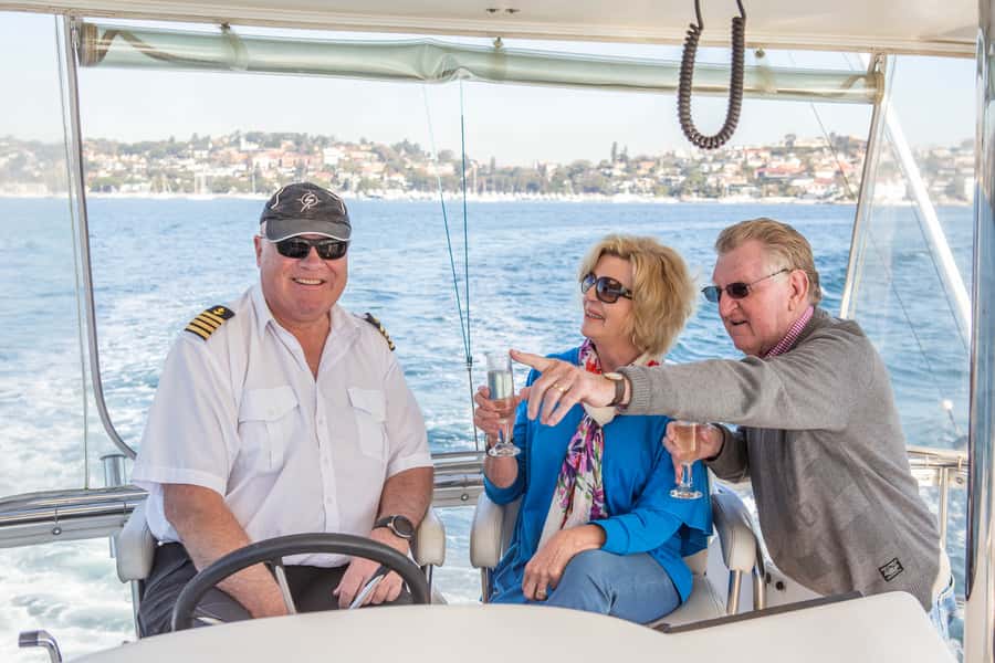 Sydney Harbour: Luxury Multi-Stop Lunch Cruise - Cruising back through Middle Harbour to Sydney’s northern shores