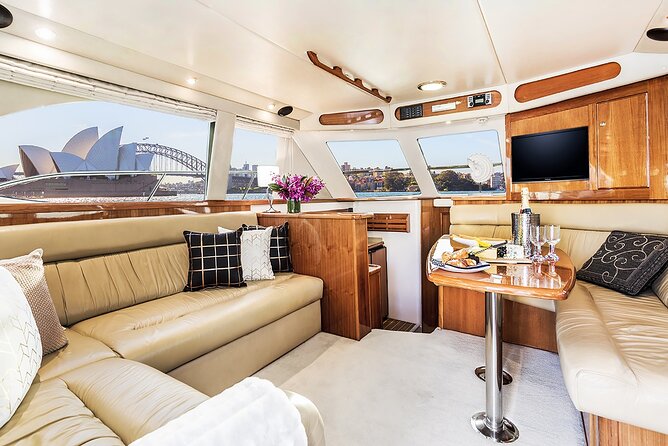 Sydney Harbour Side Restaurant Dinner and Twilight Cruise - Opera House and the Coastal Photo Lineup You’ll Actually Use