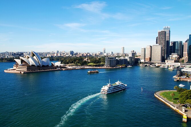 Sydney Harbour View Lunch Cruise from Circular Quay - Stop 2 and Beyond: Opera House and Harbour Icons by Day