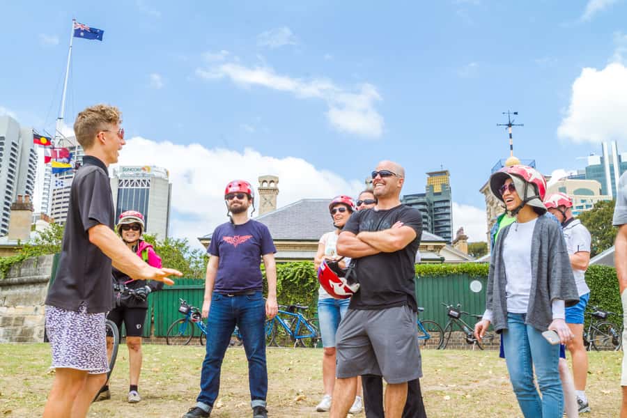 Sydney: Iconic Sights 4-Hour Bike Tour - Darling Harbour and the Royal Botanic Gardens Flying Fox moment