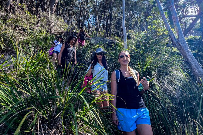 Sydney: Ku-ring-gai Chase National Park with Hike, Swim, Picnic - Mooney Mooney Oyster Shed: Fresh Sydney Rock Oysters by the Water