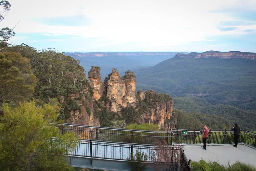 Sydney: Luxury Blue Mountains Adventure with Wentworth Falls - Echo Point and the Three Sisters: timing matters