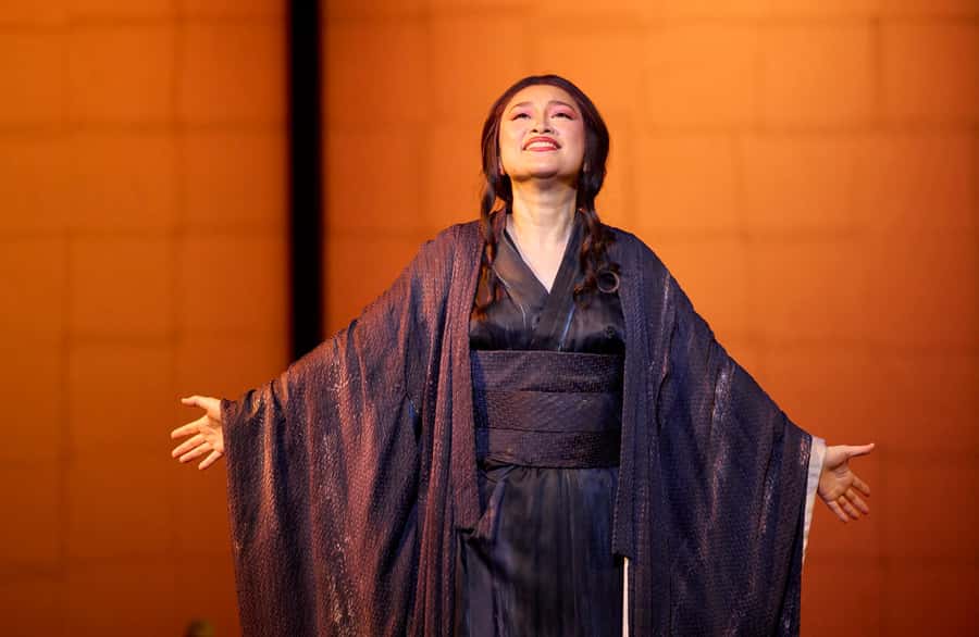 Sydney: Madama Butterfly the Sydney Opera House - What Madama Butterfly is about, and how to watch without getting lost