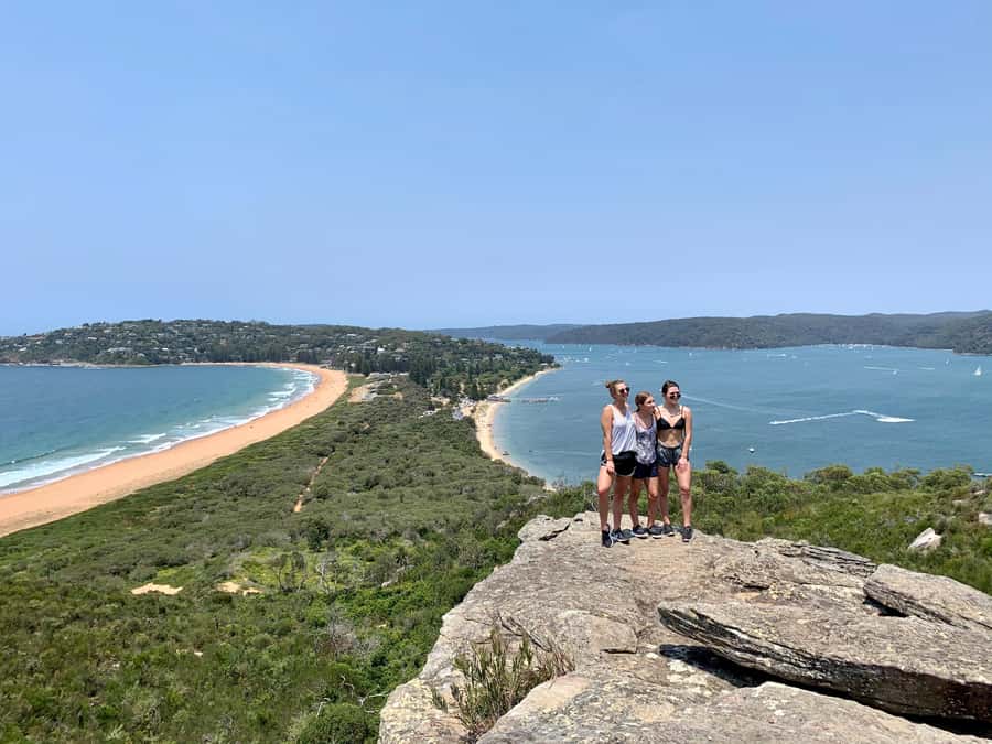 Sydney: Northern Beaches and Ku-ring-gai National Park Tour - Curl Curl coastal walk: stretching your legs off the main drag
