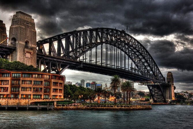 Sydney Opera House Tour & Dine Experience - Photo opportunities and the reality of rules inside