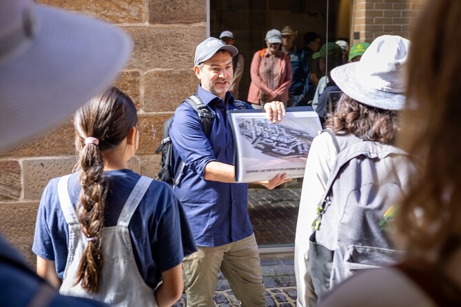 Sydney Origin Story Walk in The Rocks - Suez Canal: sly grog, brothels, and push gang stories in an alley
