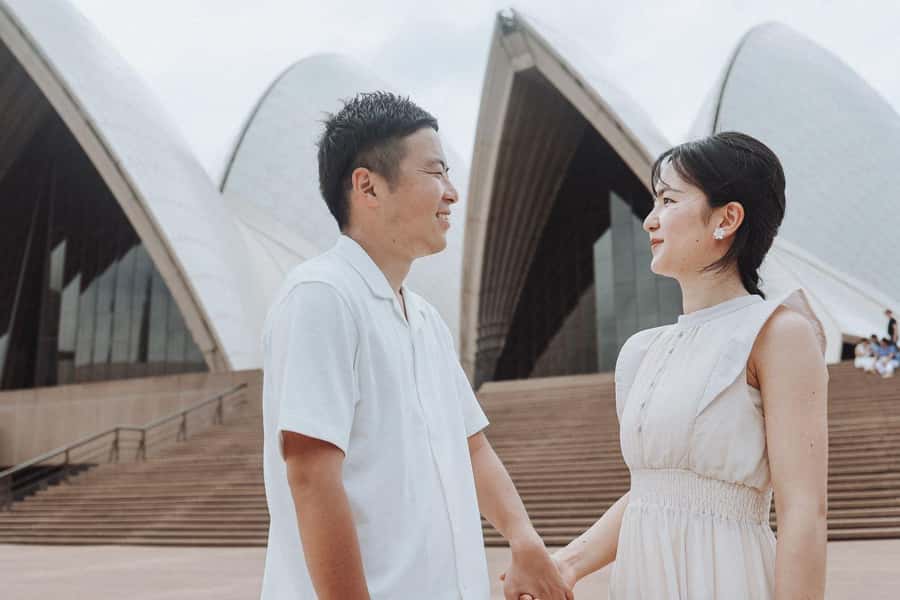 Sydney: Private Photoshoot outside the Opera House - Meeting Point, Timing, and How to Avoid the Awkward Starts