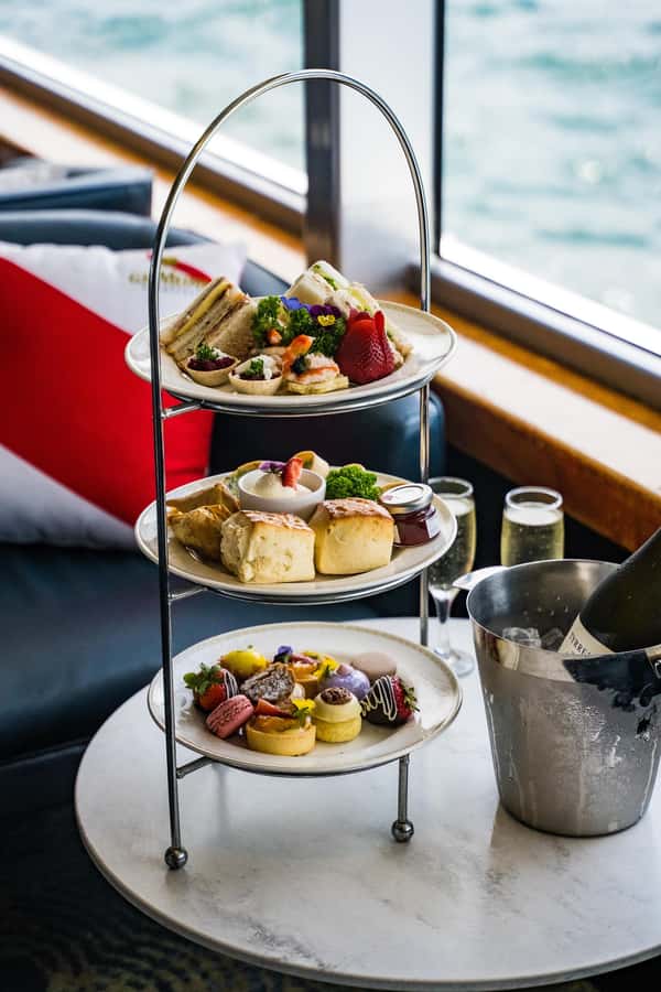 Sydney: Relaxing High Tea Cruise on Sydney Harbour - Should You Book This Sydney High Tea Harbour Cruise?