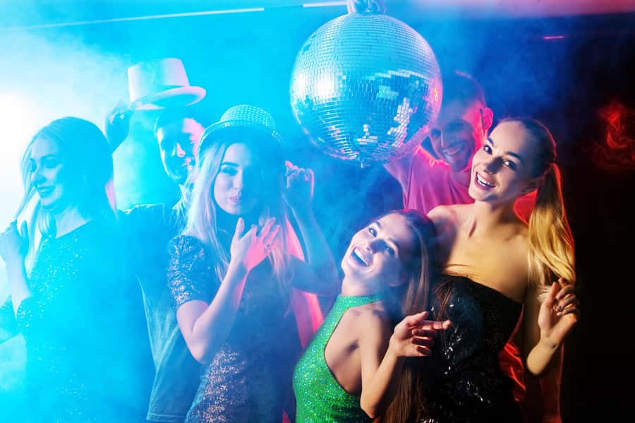 Sydney: Retro Party Cruise in Sydney Harbour with Snacks - Snacks and the 90s candy bar that actually feels like a treat