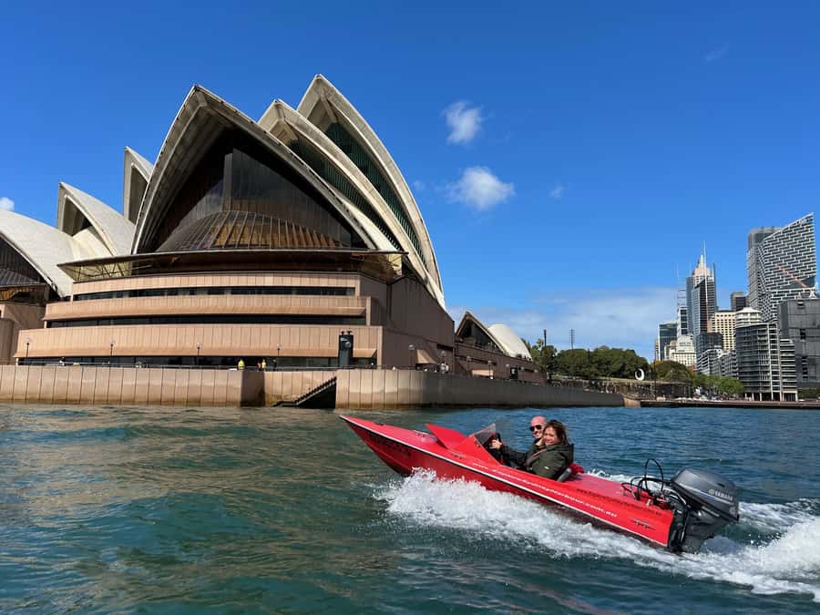 Sydney: Self-drive Boating Adventure - Getting Set Up: Briefing, Safety Gear, and What You Actually Do