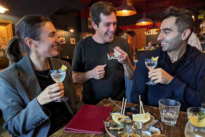 Sydney Small Bars and Street Art Tour - Spice Alley and the Redfern and Chippendale route, street food energy in a laneway