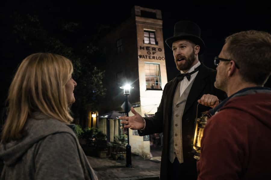 Sydney: Spirits of the Rock and Dark Past Walking Tour - Sly grog haunts and the moment the walk shifts to pubs
