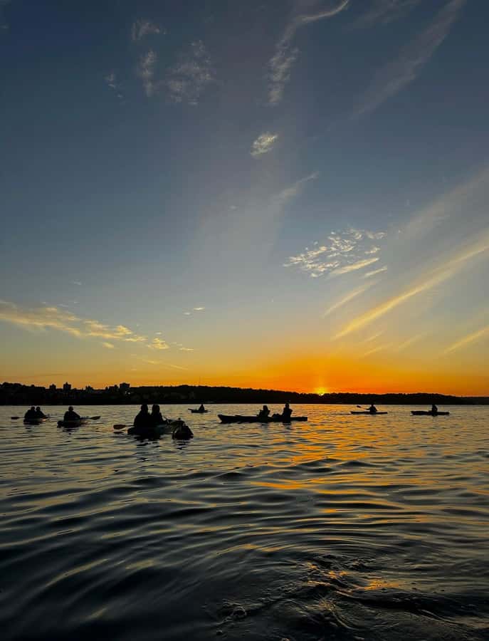 Sydney: Sunset Kayak Tour with Opera House Views - Sydney Harbour icons, seen slowly from the water