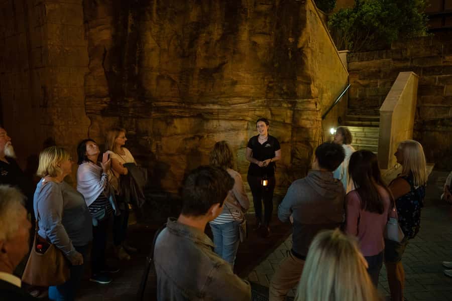Sydney: True Crime Tour - The true-crime angle: violent past told with street-level context