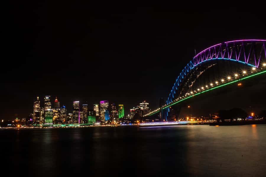 Sydney: Vivid Festival of Light Harbor Cruise with Dinner - Indoor and outdoor seating: your best strategy for photos and comfort