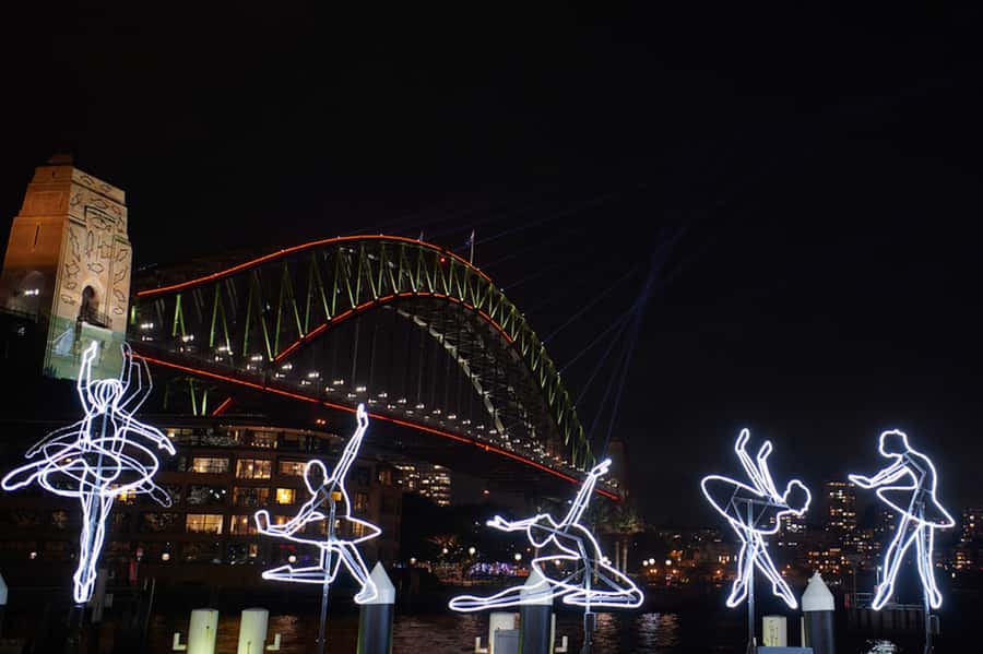 Sydney: Vivid Harbour Cruise with Canapes - Photo Strategy for Vivid Nights From the Deck