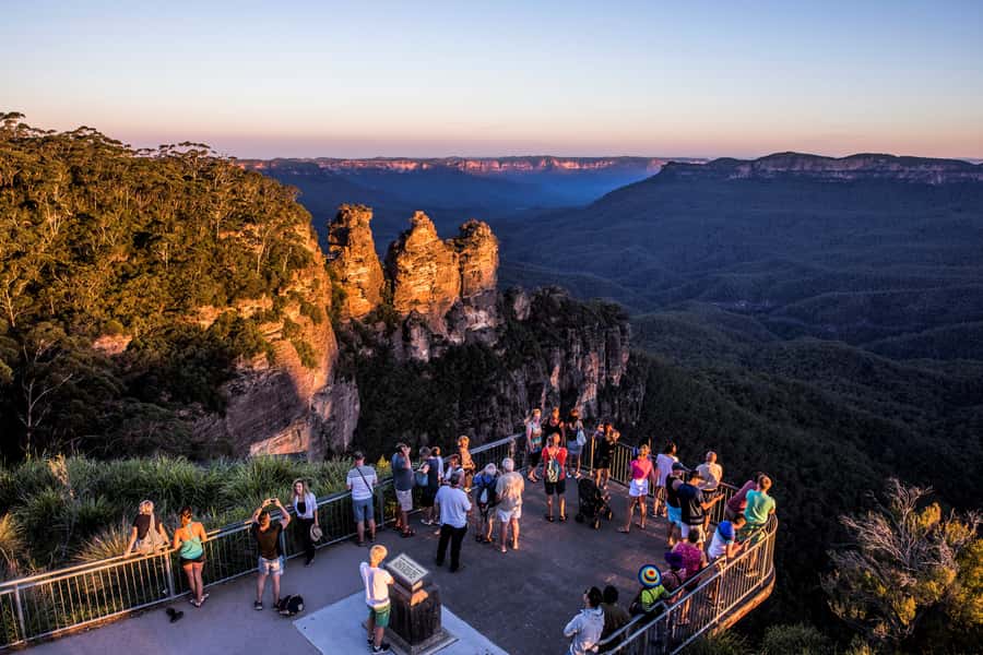 Sydney: Waterfall Bushwalk and Blue Mountain Sunset Day Trip - Three Sisters and Jamison Valley: iconic rocks, timed for golden light