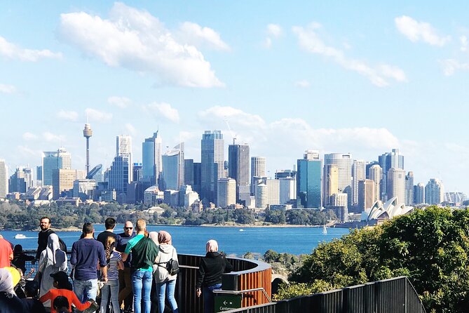 Taronga Zoo Entry & Return Ferry - Sydney Harbour - Keeper talks and animal feedings: how to build a route that pays off
