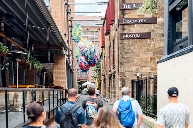 Ultimate Sydney Walking Tour (Small-Group, Drink Included) - Craft beer, a classic Aussie snack, and a map you will actually use