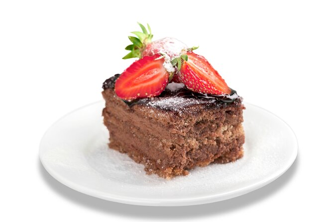 Valentine's Day Dinner Cruise with live Brazilian show on Sydney Harbour - Dinner at Sea: How the Meal Experience Fits the Night